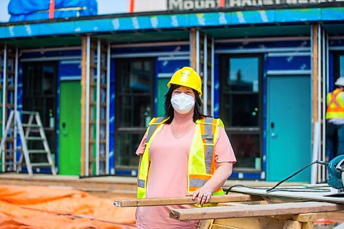 MIKAELA MACKENZIE / WINNIPEG FREE PRESS

Melissa Stone, a co-ordinator for Astum Api Niikinaahk, poses for a portrait at the low-barrier affordable housing project construction site in Winnipeg on Thursday, May 5, 2022. For Joyanne story.
Winnipeg Free Press 2022.