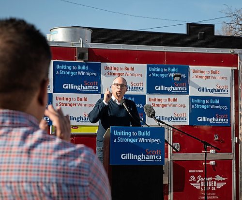 JESSICA LEE / WINNIPEG FREE PRESS

Scott Gillingham speaks at his mayoral campaign launch at St. James Burger & Chip Co. on May 5, 2022.

Reporter: Katlyn Streilein

