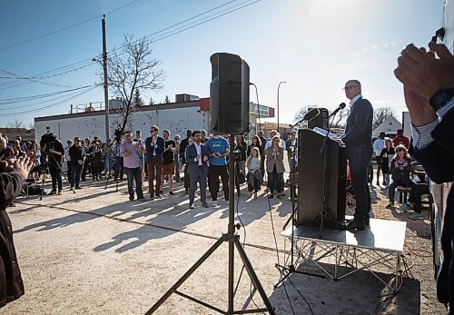 JESSICA LEE / WINNIPEG FREE PRESS

Scott Gillingham speaks at his mayoral campaign launch at St. James Burger & Chip Co. on May 5, 2022.

Reporter: Katlyn Streilein

