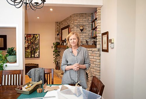 JESSICA LEE / WINNIPEG FREE PRESS

Deb Frances, a book artist, poses for a photo in her dining room with her materials on May 9, 2022.

Reporter: Brenda Suderman


