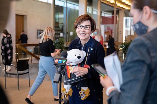 JESSICA LEE / WINNIPEG FREE PRESS

Dr. Cindy Blackstock is photographed while scrumming with media on May 10, 2022 at City Hall.

Reporter: Joyanne


