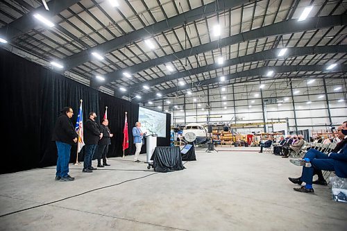 MIKAELA MACKENZIE / WINNIPEG FREE PRESS

Mike Pyle, CEO, announces the Gary Filmon Indigenous Terminal at the Exchange Income Corp. annual meeting in the Calm Air hangar in Winnipeg on Wednesday, May 11, 2022. For Martin Cash story.
Winnipeg Free Press 2022.