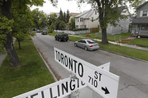 BORIS.MINKEVICH@FREEPRESS.MB.CA  100915 BORIS MINKEVICH / WINNIPEG FREE PRESS Toronto Street high angle street sign.