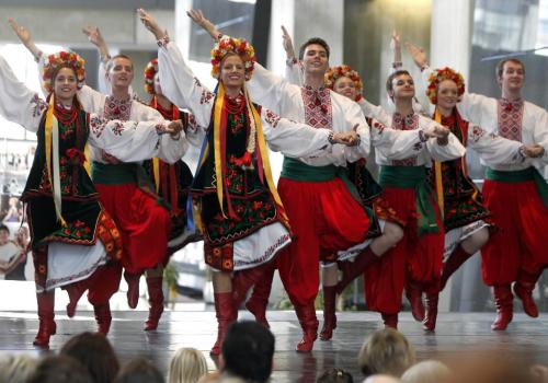 BORIS.MINKEVICH@FREEPRESS.MB.CA  100926 BORIS MINKEVICH / WINNIPEG FREE PRESS Rasulka dancers perform in the Hydro Building. This was one of the events in Culture Days.