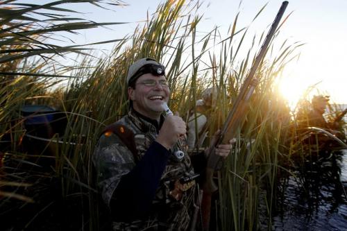 BORIS.MINKEVICH@FREEPRESS.MB.CA  101018 BORIS MINKEVICH / WINNIPEG FREE PRESS Delta Waterfoul President Rob Olson does some duck hunting in Delta Marsh.