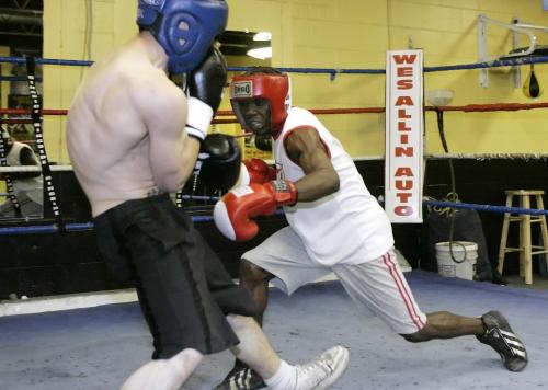 October 25, 2010 - 101025  - On Monday, October 25, 2010 Nestor Bolum, a Nigerian boxer, who has an 8-0 pro record,  finished fifth in the 2004 Olympics, and third in the 2006 Commonwealth Games trains at the King John Boxing gym in preparation for his fight on Friday.    John Woods / Winnipeg Free Press