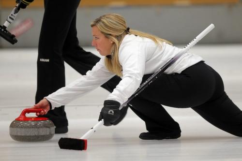 BORIS.MINKEVICH@FREEPRESS.MB.CA  101025 BORIS MINKEVICH / WINNIPEG FREE PRESS $60,000 Manitoba Lotteries Women's Curling Classic championship finals at the Fort Rouge Curling Club. In the final is Team Carey vs. Team Overton.  Cathy Overton delivers a rock during the match.
