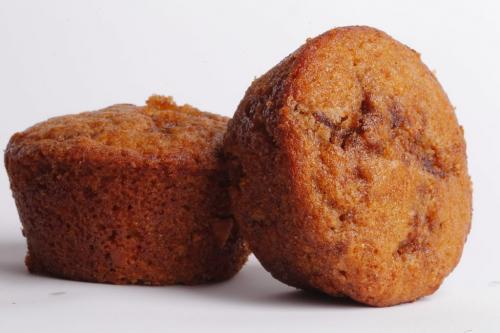 BORIS.MINKEVICH@FREEPRESS.MB.CA  101025 BORIS MINKEVICH / WINNIPEG FREE PRESS Recipe Swap - Butterscotch pecan muffins.