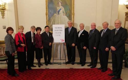 BORIS.MINKEVICH@FREEPRESS.MB.CA  101026 BORIS MINKEVICH / WINNIPEG FREE PRESS The Queen granted Royal status for the theatre company and the announcement was made at the Leg. Tuesday. This was a group photo of VIPs.