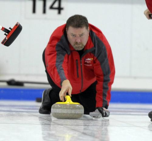 BORIS.MINKEVICH@FREEPRESS.MB.CA   BORIS MINKEVICH / WINNIPEG FREE PRESS 101101 McDairmid Senior Mens Bonspiel finals at the Fort Garry Curling Club. Don Nelson(in photo) vs Kelly Robertson.