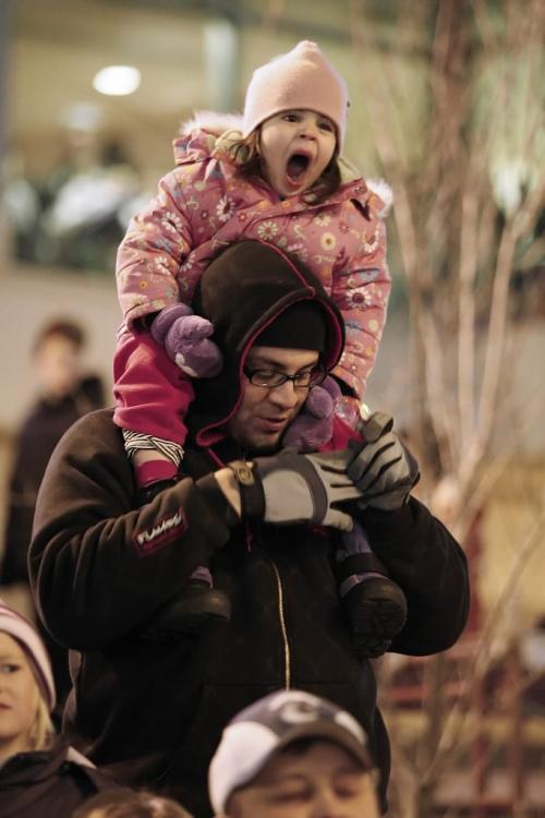 November 13, 2010 - 101113  - The parade was a little too much for this little one as she lets out a yawn at the Jaycees Powersmart Santa Claus Parade on Portage Avenue Saturday November 13, 2010.  John Woods / Winnipeg Free Press
