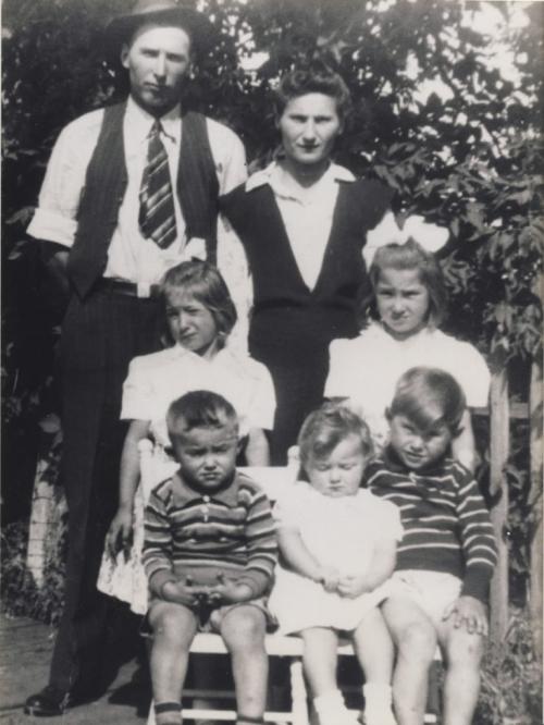 the girl in the centre of the front row is Iris Bell, Jason Bell's mom, and the rest of her family. It's for an upcoming Pennies from Heaven column. winnipeg free press