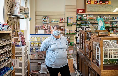 JESSICA LEE / WINNIPEG FREE PRESS
Kari England, manager of Toad Hall Toys, poses for a photo on November 1, 2021, at the store.
Reporter: Gabrielle