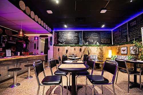 Mike Sudoma / Winnipeg Free Press
The interior of Barn Manila Nights Pop Up Wednesday evening
November 10, 2021