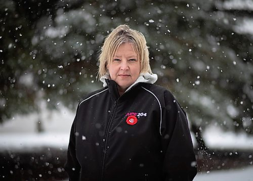 JESSICA LEE / WINNIPEG FREE PRESS

Shannon McAteer, CUPE Manitoba Health Coordinator, poses for a portrait on November 11, 2021 at Red River College main campus.







