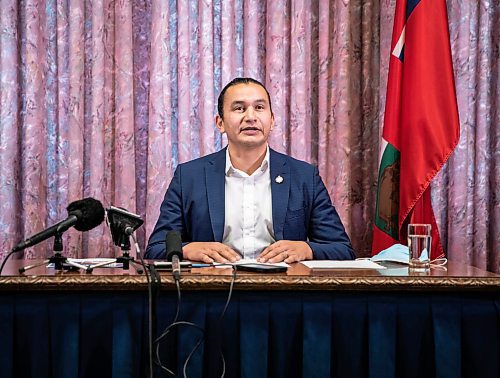 JESSICA LEE / WINNIPEG FREE PRESS

Uzoma Asagwara, NDP Health Critic (not pictured) and Wab Kinew, Leader of the Manitoba NDP, give an alternative throne speech at the Legislative Building in Winnipeg on November 17, 2021.

Reporter: Carol







