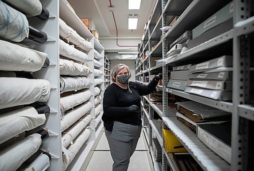JESSICA LEE / WINNIPEG FREE PRESS

Cindy Colford, Manager of Collections and Conservation is photographed in the Manitoba Museum archives next to textile artifacts on November 15, 2021.

Reporter: Brenda








