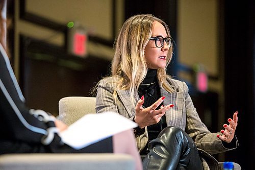 MIKAELA MACKENZIE / WINNIPEG FREE PRESS

Kathleen Prendiville, partner lead at Google Canada, speaks to moderator Liz Choi at a Chamber of Commerce luncheon at the Fairmont in Winnipeg on Thursday, Nov. 18, 2021. For Gabrielle story.
Winnipeg Free Press 2021.