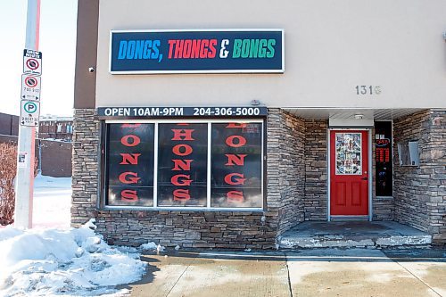 MIKE DEAL / WINNIPEG FREE PRESS
Dustin Morrisseau and wife, Rhiannon, at their adult store Dongs, Thongs and Bongs, located at 1316 Main Street.
See Kevin Rollason story
211118 - Thursday, November 18, 2021.
