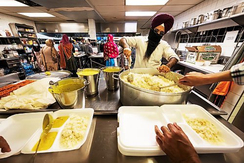 PRABHJOT SINGH / WINNIPEG FREE PRESS

Celebrations at the Sikh Society of Manitoba mark Gurpurab, the 552 birth anniversary of Guru Nanak Dev Ji, the founder of Sikhism. It was celebrated widely in the Sikh community around the world.
Volunteer Narinder Singh prepares food boxes for the devotees. Community kitchen and feeding hungry is one of the pillars of Sikhism 

November 19, 2021