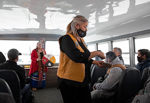 JESSICA LEE / WINNIPEG FREE PRESS

Local indigenous women bless the new electric Tundra Buggy on November 20, 2021 in Churchill, Manitoba.

Reporter: Sarah








