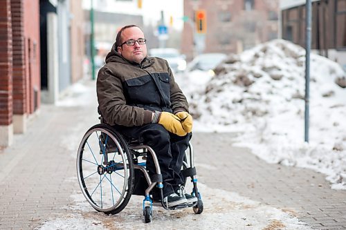 MIKAELA MACKENZIE / WINNIPEG FREE PRESS

Allen Mankewich, who faces challenges with sidewalk snow clearing every year as a wheelchair user, poses for a portrait downtown in Winnipeg on Monday, Nov. 22, 2021. For Joyanne story.
Winnipeg Free Press 2021.