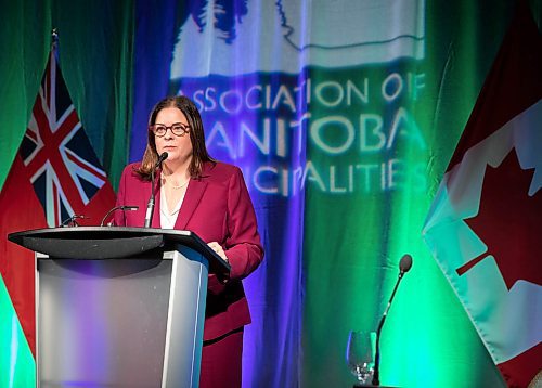 JESSICA LEE / WINNIPEG FREE PRESS

Premier Heather Stefanson gives remarks at the Association of Manitoba Municipalities conference at RBC Conference Centre on November 22, 2021. 

Reporter: Carol








