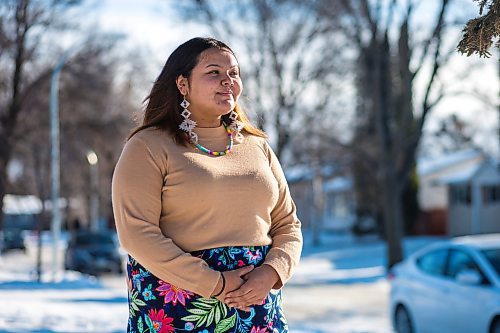 MIKAELA MACKENZIE / WINNIPEG FREE PRESS

Kay Lagimodiere poses for a portrait in front of her home in Winnipeg on Wednesday, Nov. 24, 2021. For Janine story.
Winnipeg Free Press 2021.