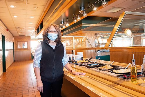 Mike Sudoma / Winnipeg Free Press
Royal Fork assistant manager, Alma Frankow has been working at the restaurant for the past 5 years 
November 24, 2021