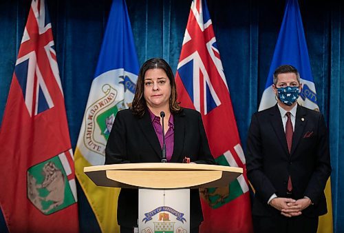 JESSICA LEE / WINNIPEG FREE PRESS

Mayor Brian Bowman and Premier Heather Stefanson announce they will be working together at City Hall on November 24, 2021

Reporter: Joyanne










