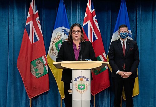 JESSICA LEE / WINNIPEG FREE PRESS

Mayor Brian Bowman and Premier Heather Stefanson announce they will be working together at City Hall on November 24, 2021

Reporter: Joyanne










