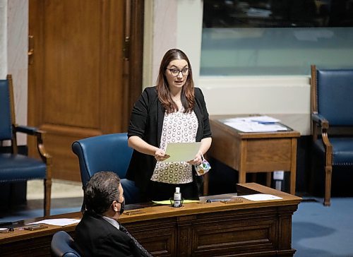 JESSICA LEE / WINNIPEG FREE PRESS
Thompson MLA Danielle Adams speaks during a sitting at the Legislative Building on November 24, 2021
Reporter: Carol