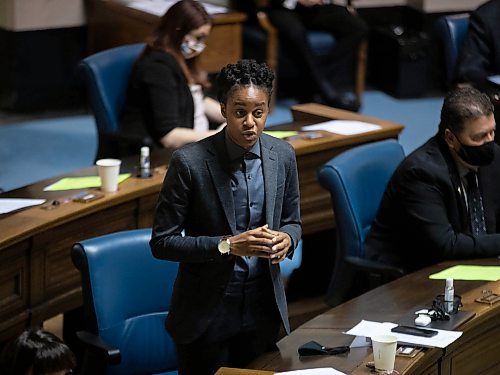 JESSICA LEE / WINNIPEG FREE PRESS

Union Station MLA Uzoma Asagwara speaks during a sitting at the Legislative Building on November 24, 2021

Reporter: Carol










