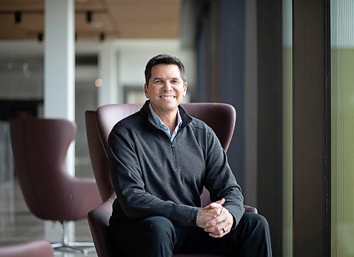 JESSICA LEE / WINNIPEG FREE PRESS

Jamie Wilson, the new vice-president of Indigenous Strategy and Business Development at RRC Polytech poses for a portrait at the downtown RRC building on November 26, 2021.














