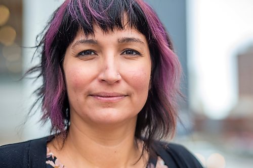 MIKAELA MACKENZIE / WINNIPEG FREE PRESS

Angie Tuesday, a newly hired MMIWG family support and resource advocate with the Winnipeg Police Service, poses for a portrait at police headquarters in Winnipeg on Wednesday, Dec. 1, 2021. For Kevin story.
Winnipeg Free Press 2021.