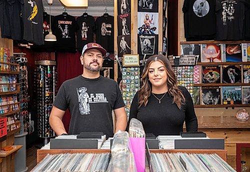 JESSICA LEE / WINNIPEG FREE PRESS

Co-owners and husband and wife Brent Jackson and Loriana Costanzo of Urban Waves/Old Gold Vintage Vinyl, located in Osborne Village, are photographed in the store on December 1, 2021.

Reporter: Dave










