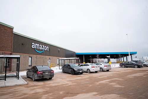 Mike Sudoma / Winnipeg Free Press
Exterior of one of the new Amazon Hub delivery station locations on Plymouth Rd Thursday
December 2, 2021