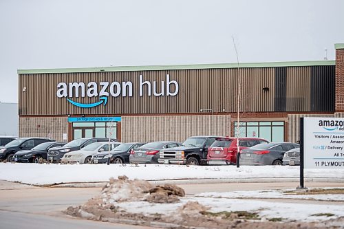 Mike Sudoma / Winnipeg Free Press
Exterior of one of the new Amazon Hub delivery station locations on Plymouth Rd Thursday
December 2, 2021