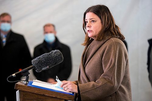 MIKAELA MACKENZIE / WINNIPEG FREE PRESS

Premier Heather Stefanson speaks at a health care announcement at the Selkirk Regional Health Centre on Friday, Dec. 3, 2021. For Danielle Da Silva story.
Winnipeg Free Press 2021.