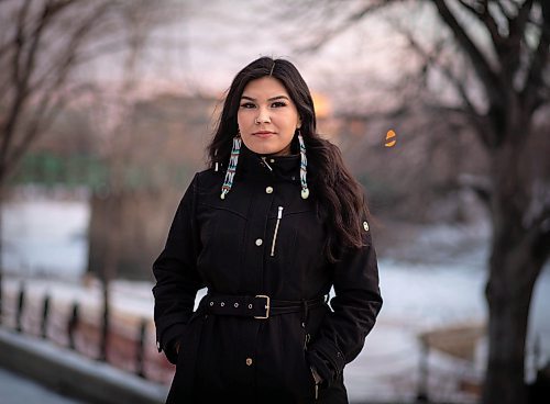 JESSICA LEE / WINNIPEG FREE PRESS

Bethany Maytwayashing poses for a portrait at the Forks on December 3, 2021. She says Manitoba&#x2019;s top Indigenous leader, Arlen Dumas, sent her &#x201c;creepy&#x201d; messages, and wants a public in-person apology.

Reporter: Dylan











