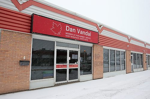 SHANNON VANRAES / WINNIPEG FREE PRESS
The constituency office of Dan Vandal, Member of Parliament for Saint Boniface&#x2014;Saint Vital, on December 5, 2021.