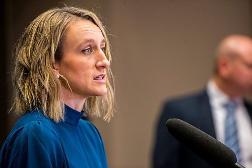 MIKAELA MACKENZIE / WINNIPEG FREE PRESS

Dr. Joss Reimer, medical lead of the Vaccine Implementation Task Force, speaks at a press conference at the RBC Convention Centre supersite on Wednesday, Dec. 15, 2021. For Katie/Danielle story.
Winnipeg Free Press 2021.