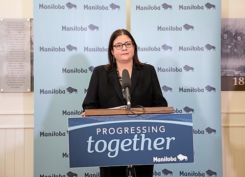 JESSICA LEE / WINNIPEG FREE PRESS

Premier Heather Stefanson speaks to media at Universit&#xe9; de Saint-Boniface on December 15, 2021. The Manitoba government is investing $19.5 million to add 259 nurse training seats starting this year at five post-secondary institutions across the province as part of its multi-year plan to add close to 400 seats.

Reporter: Carol













