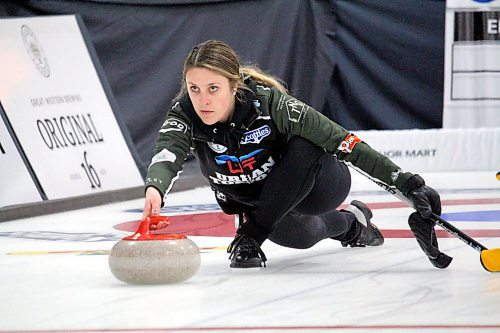 Brandon Sun Kaitlyn Jones delivers a stone during a practice session at the 2022 Manitoba Scotties Tournament of Hearts at the Carberry Plains Community Centre Tuesday. (Lucas Punkari/The Brandon Sun)