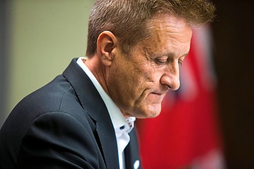 MIKAELA MACKENZIE / WINNIPEG FREE PRESS

Infrastructure Minister Ron Schuler speaks at a press conference at the Manitoba Legislative Building in Winnipeg on Thursday, Dec. 16, 2021. For Danielle/Carol story.
Winnipeg Free Press 2021.