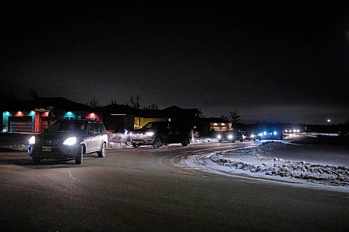 JESSICA LEE / WINNIPEG FREE PRESS

Cars pass the street that Dr. Brent Roussin allegedly lives on in Headingley, Manitoba, while honking their horns on December 16, 2021. The group intend to send a message to Roussin and other politicians, saying that they are watching them and won&#x2019;t be told what to do.












