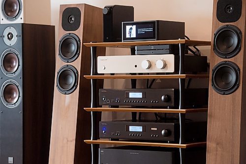 Mike Sudoma / Winnipeg Free Press
Amps and speakers line a display wall in Creative Audio&#x2019;s showroom Thursday
December 23, 2021 