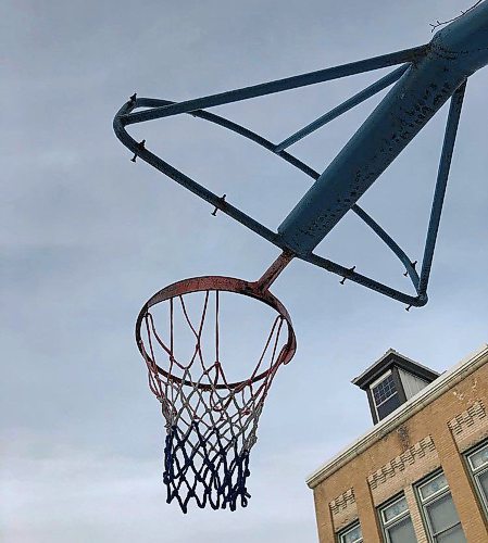 BEN WALDMAN / WINNIPEG FREE PRESS

Basketball hoops - for Waldman feature
No backboard, so shooters at Luxton School had better be accurate.

Winnipeg Free Press - 2021



