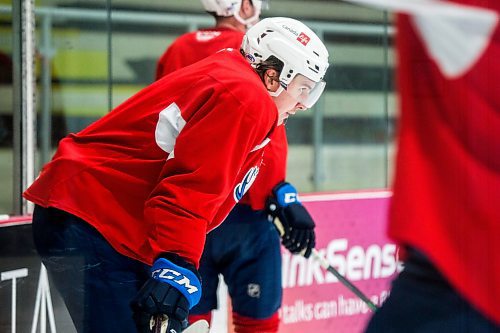 MIKAELA MACKENZIE / WINNIPEG FREE PRESS

Leon Gawanke (9) at Manitoba Moose practice at the BellMTS Iceplex in Winnipeg on Wednesday, Dec. 29, 2021. For Jason Bell story.
Winnipeg Free Press 2021.