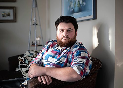 JESSICA LEE / WINNIPEG FREE PRESS

Cameron Poitras is photographed at his Winnipeg home on December 29, 2021.









